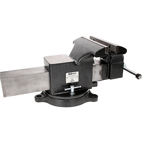 Schwarzer Schraubstock mit Griff, Blickwinkel von oben, freigestellt.